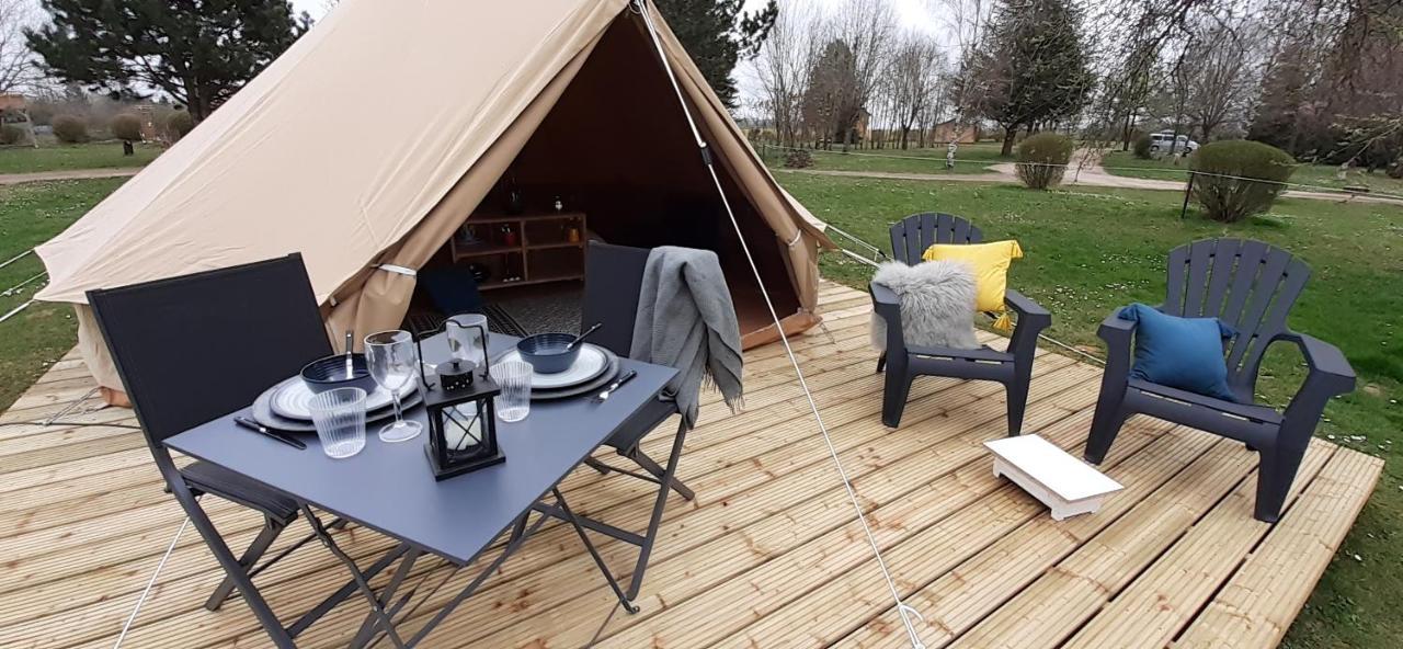 בנס Tente Bell Au Camping Hautoreille מראה חיצוני תמונה